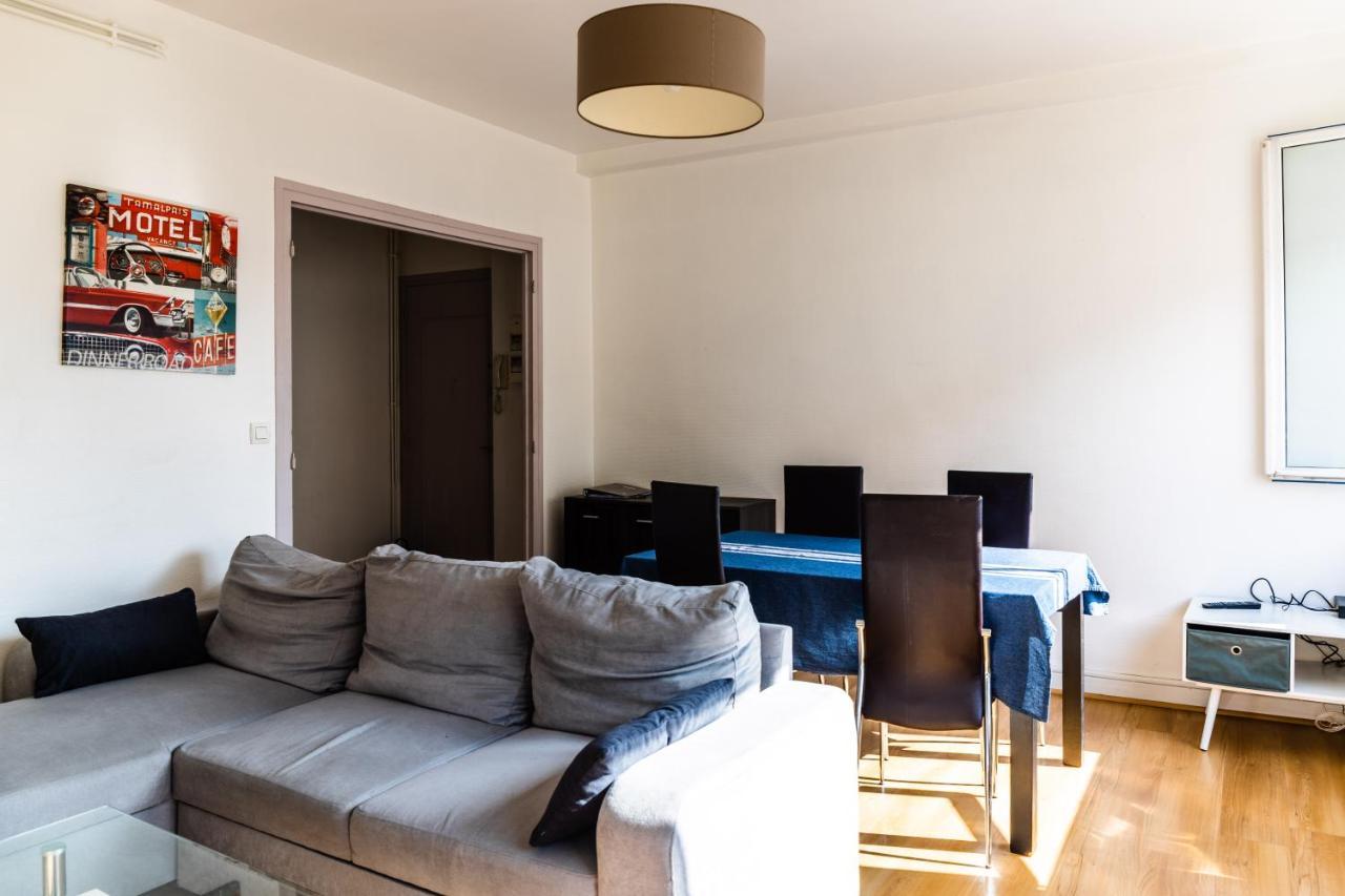 Le Voltaire -2 Chambres- 70M2- Hypercentre-Parking-Wifi Fibre Tarbes Buitenkant foto