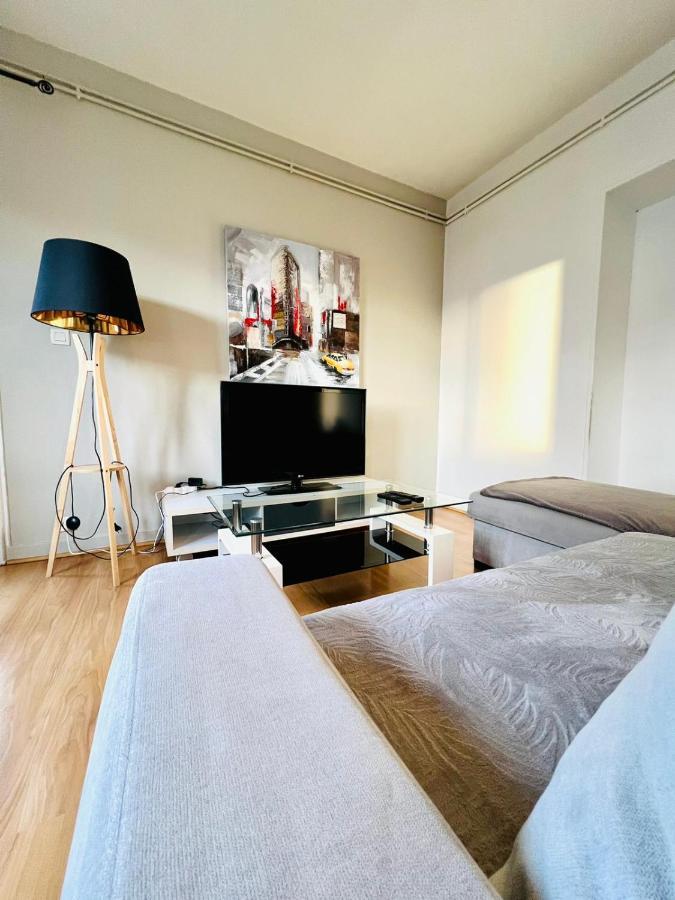 Le Voltaire -2 Chambres- 70M2- Hypercentre-Parking-Wifi Fibre Tarbes Buitenkant foto